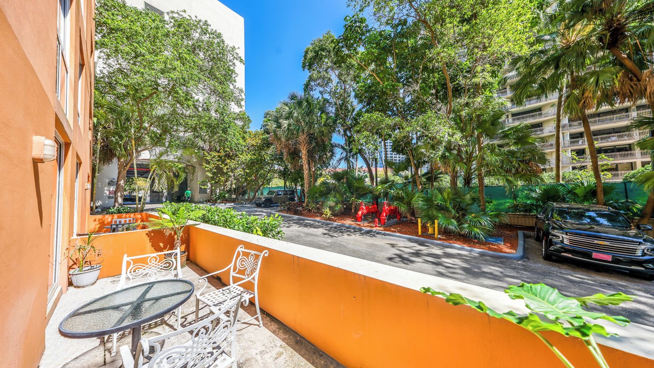 Photo of Outdoor in Coconut Grove