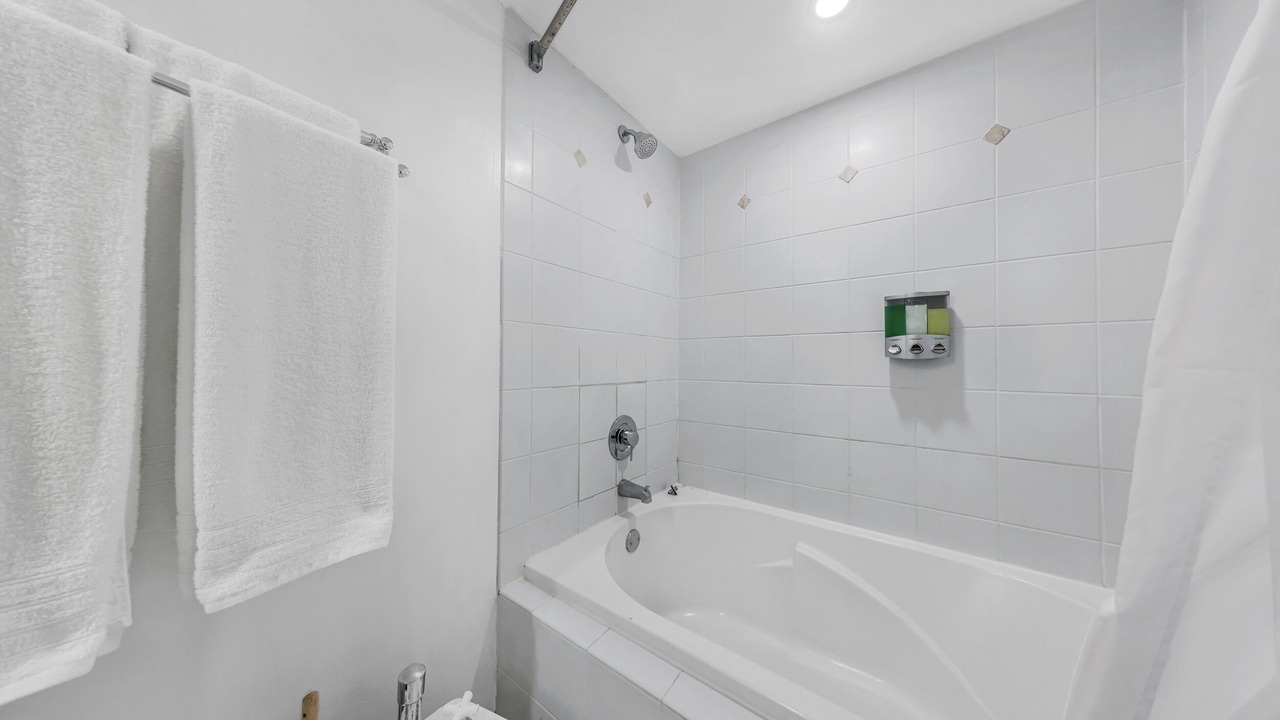 Photo of Bathroom in Coconut Grove