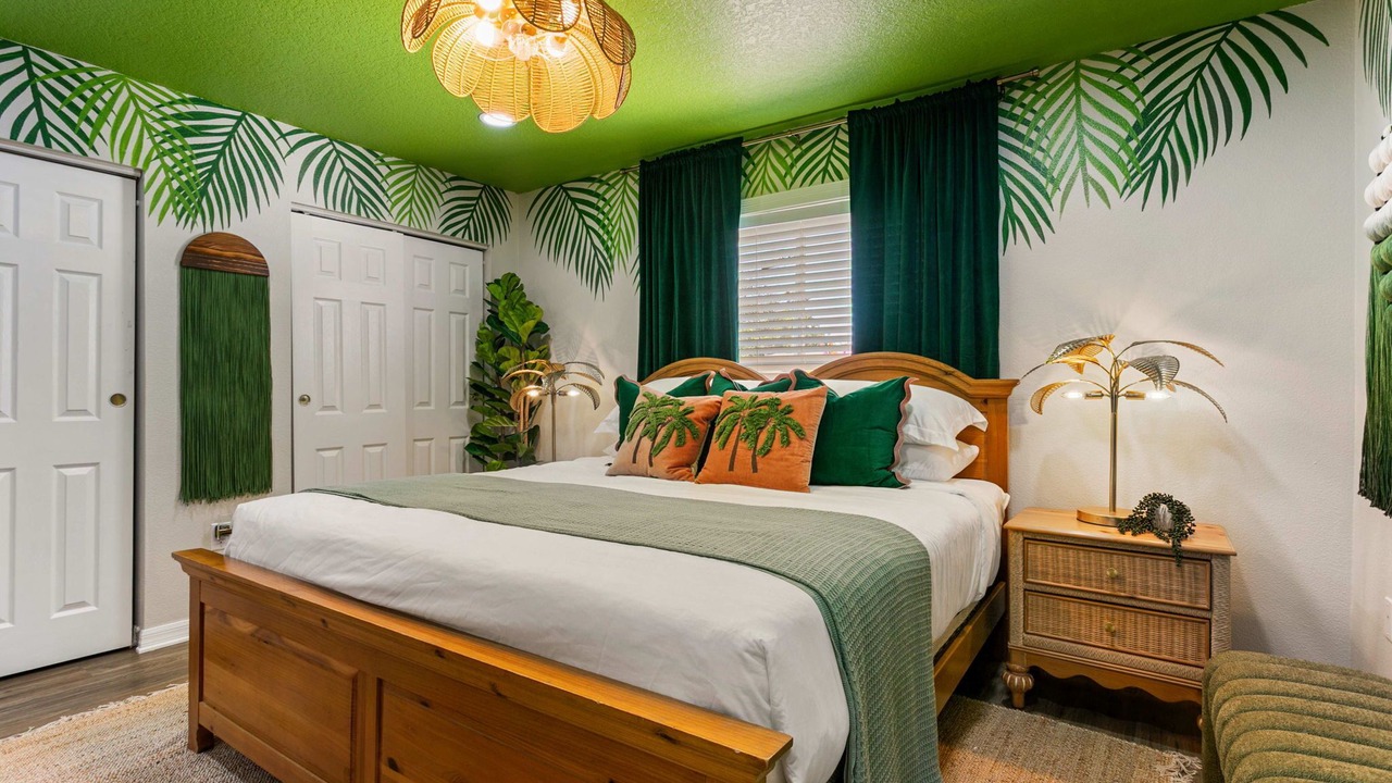 Photo of Bedroom in Trailer Estates