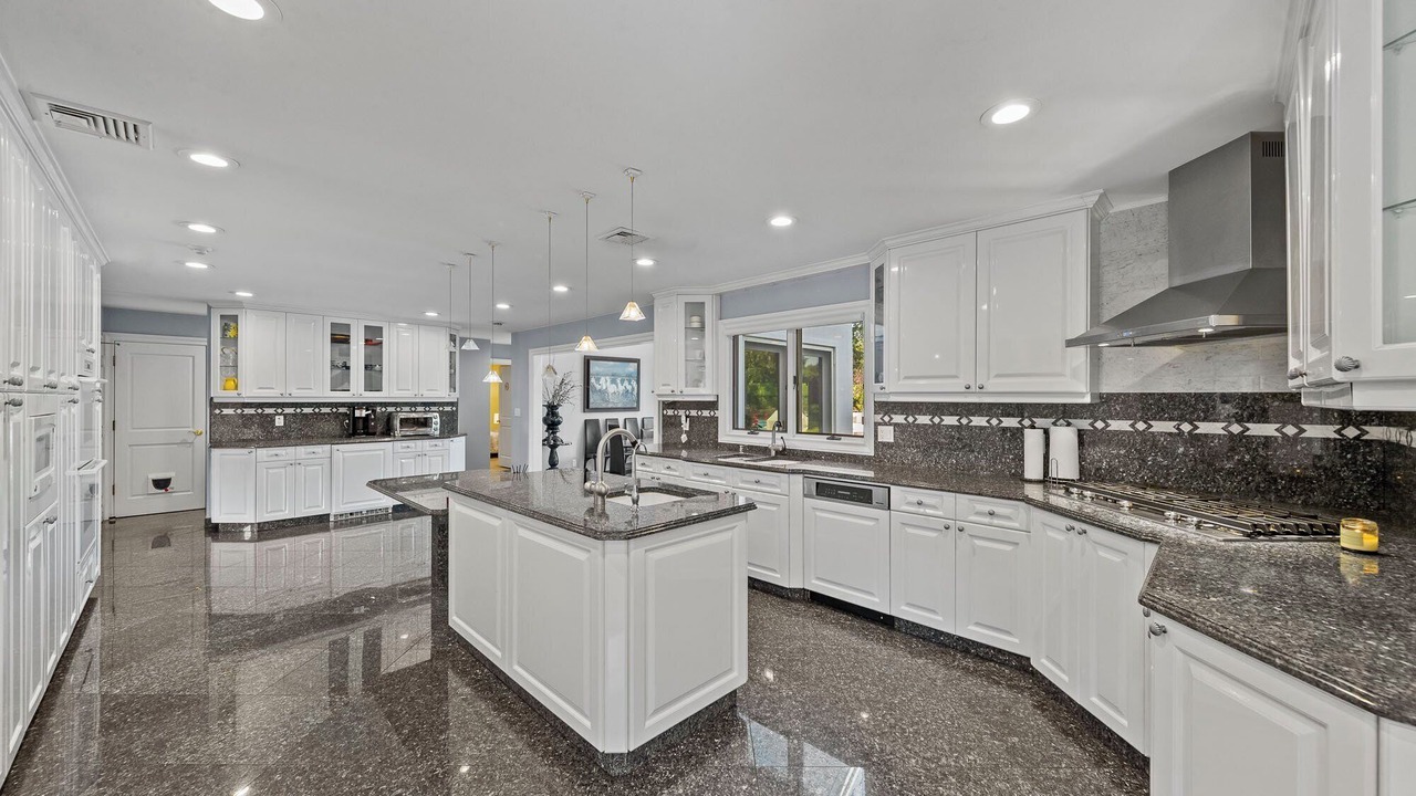 Photo of Kitchen in Cresskill