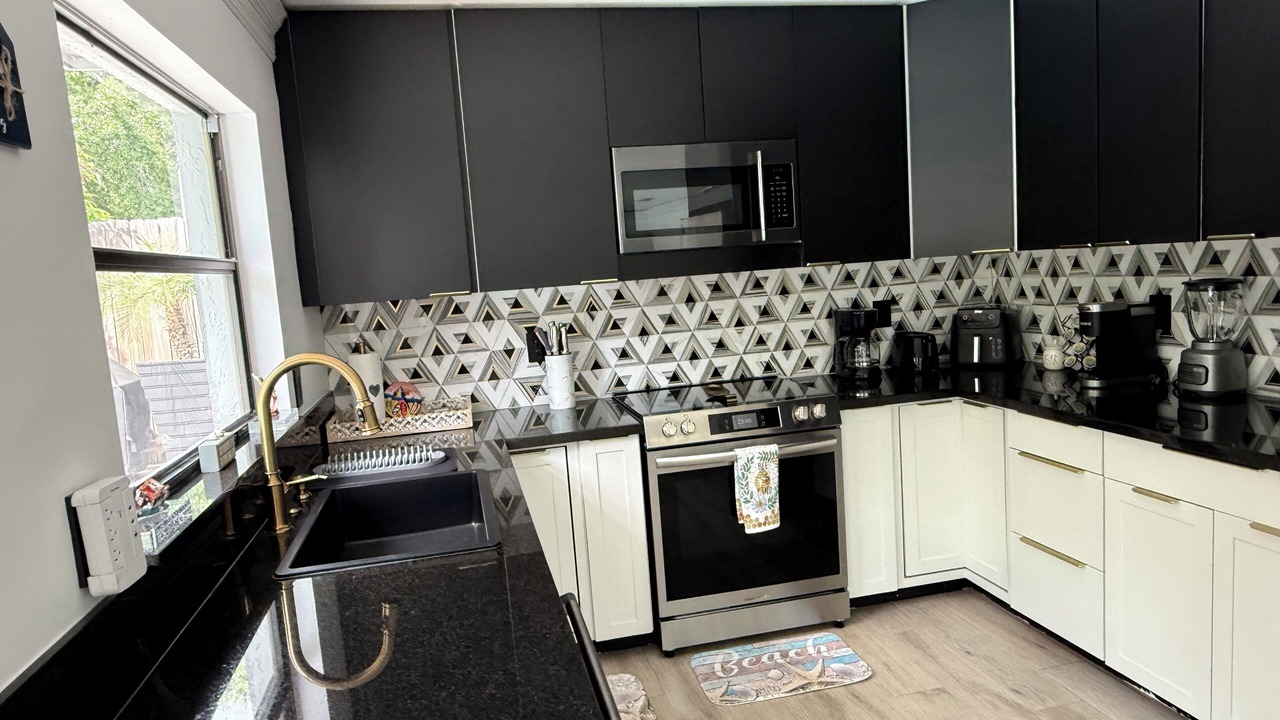 Photo of Kitchen in Lake Magdalene