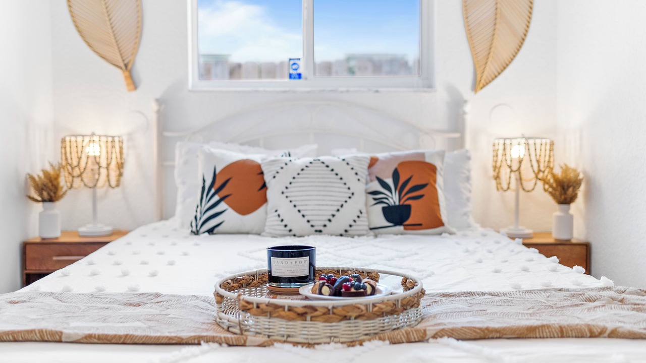 Photo of Bedroom in Old Northwood Historic District