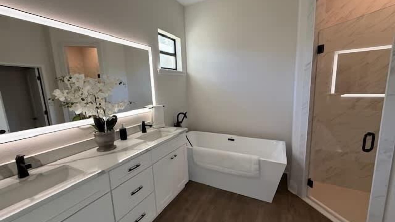 Photo of Bathroom in Fish Hawk