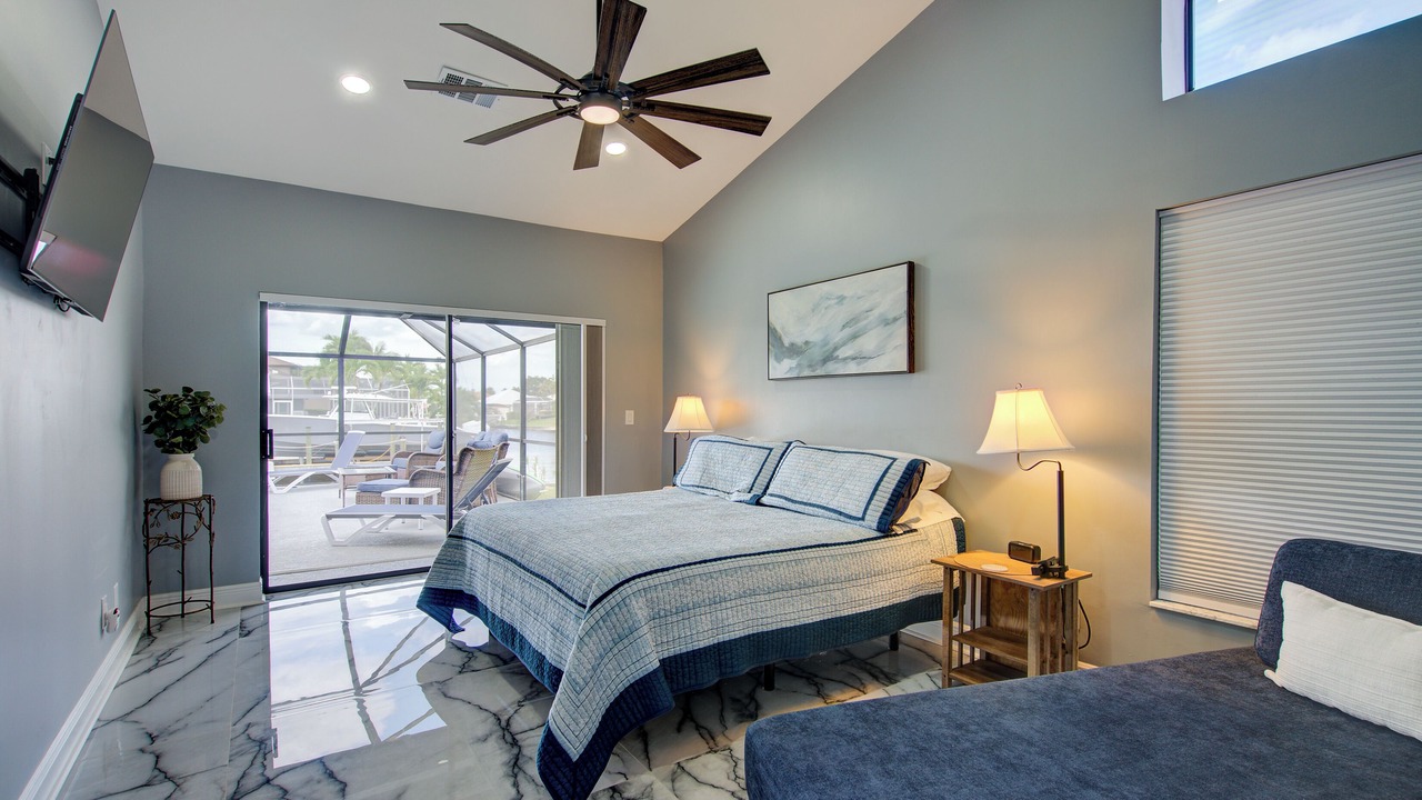 Photo of Bedroom in Caloosahatchee