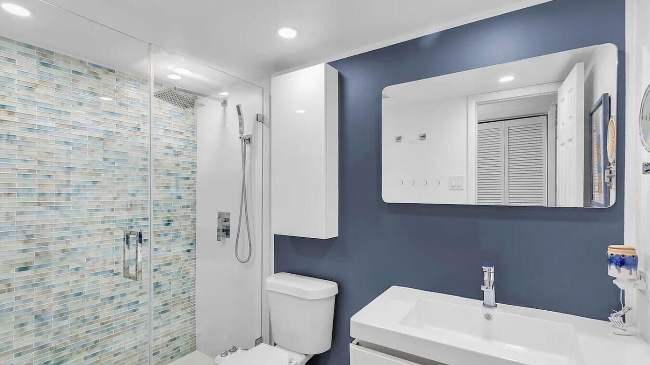 Photo of Bathroom in Marathon
