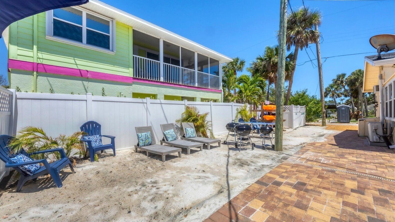 Photo of Patio Balcony in Englewood