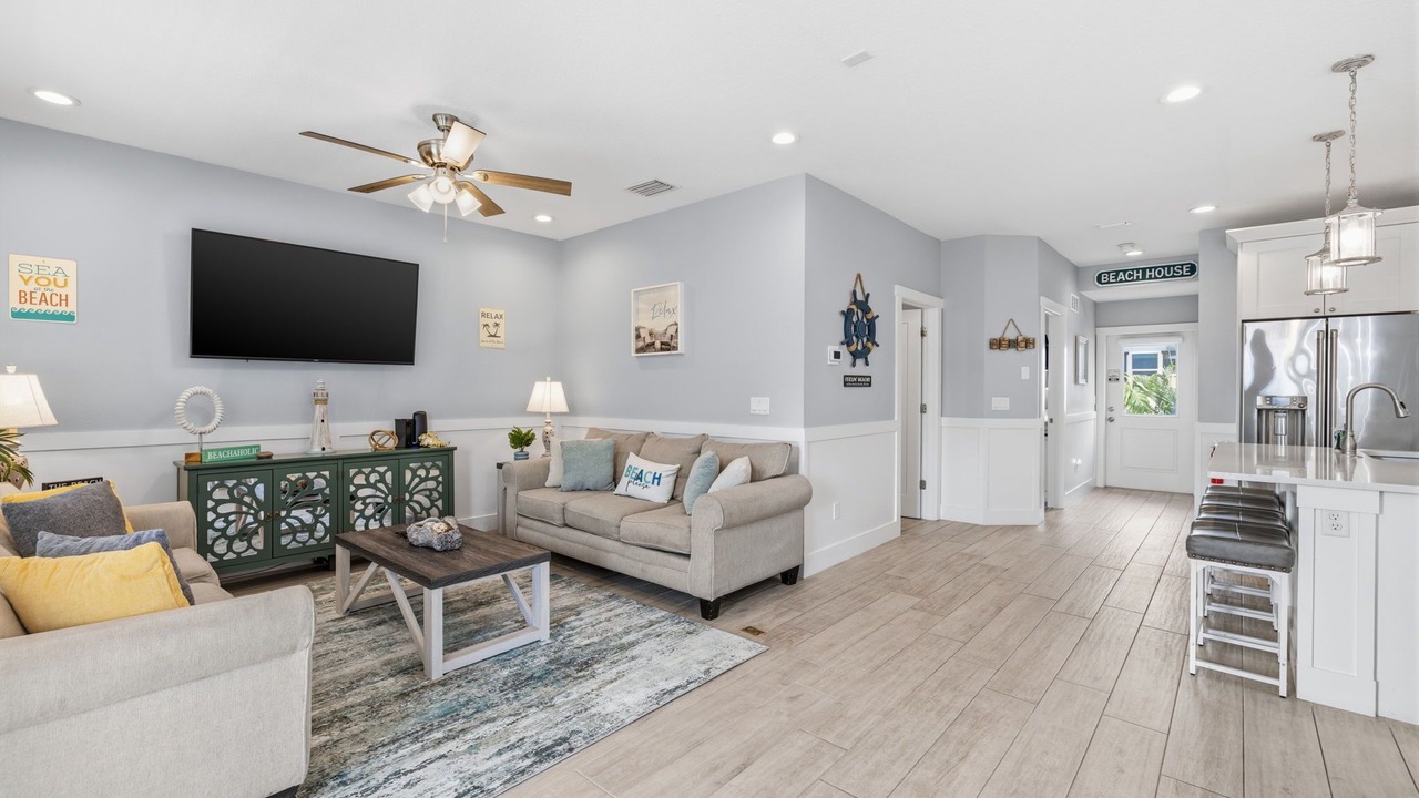 Photo of Livingroom in Independence Square