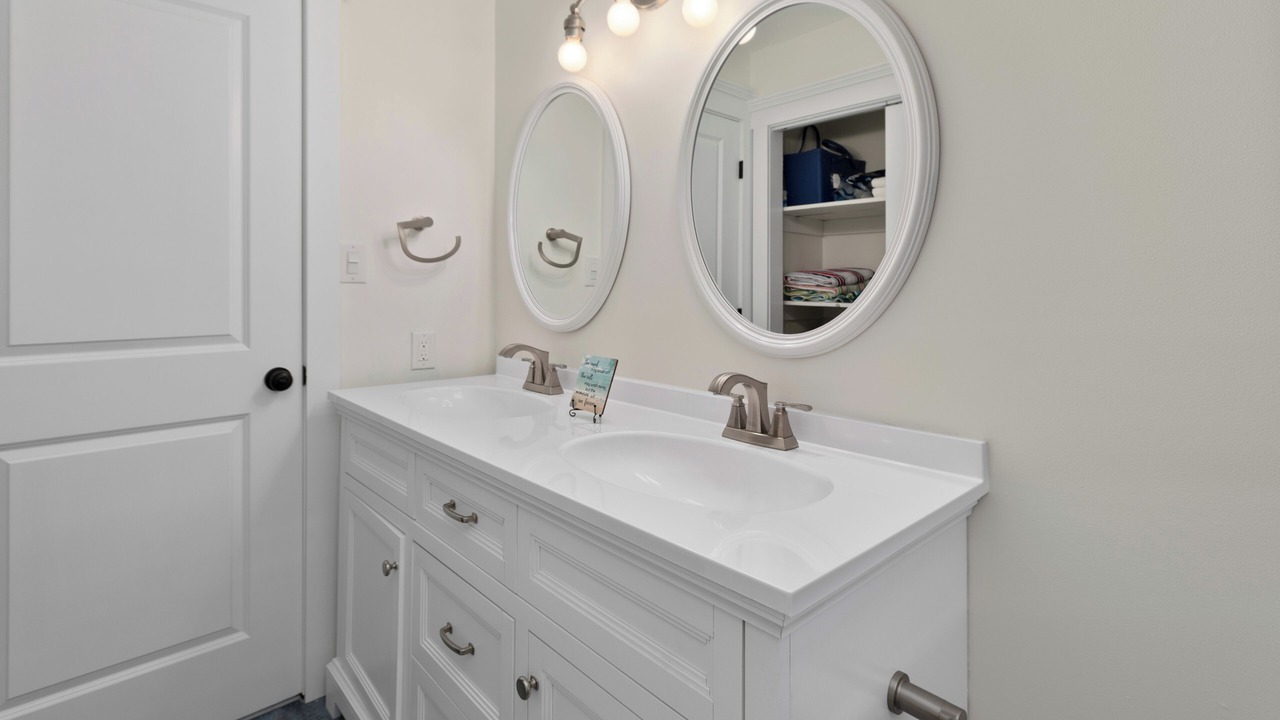 Photo of Bathroom in Town Bank