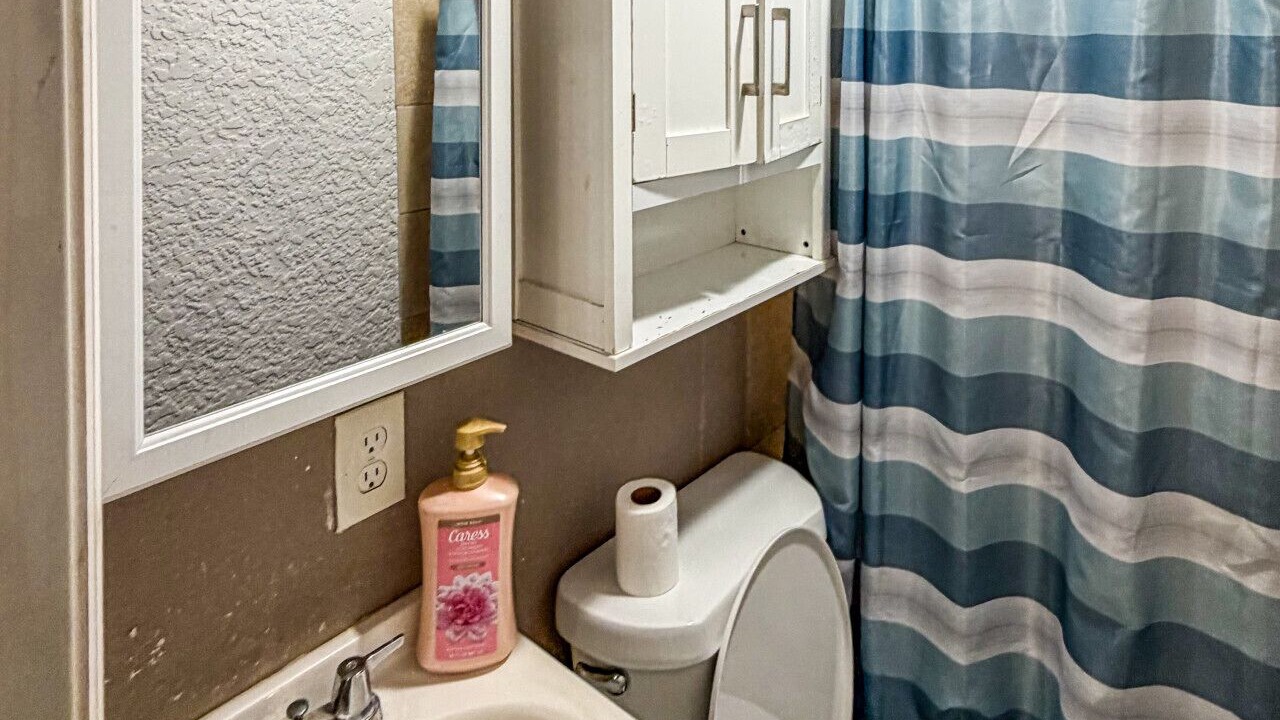 Photo of Bathroom in Lehigh Acres