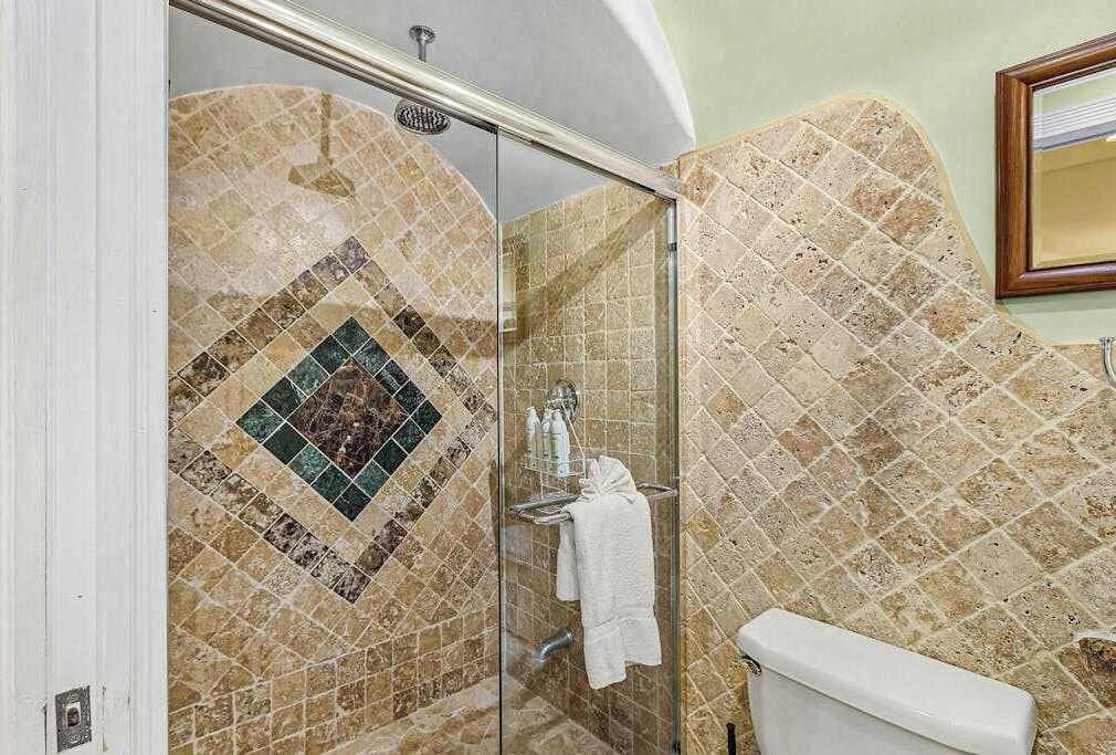 Photo of Bathroom in Pelican