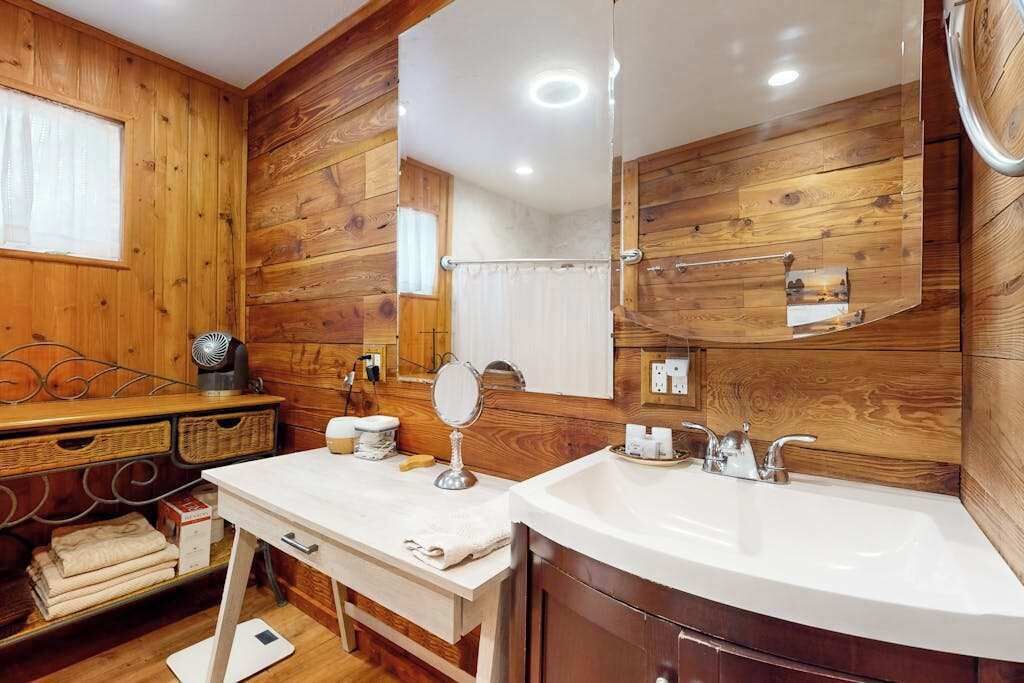 Photo of Bathroom in Bonita Springs