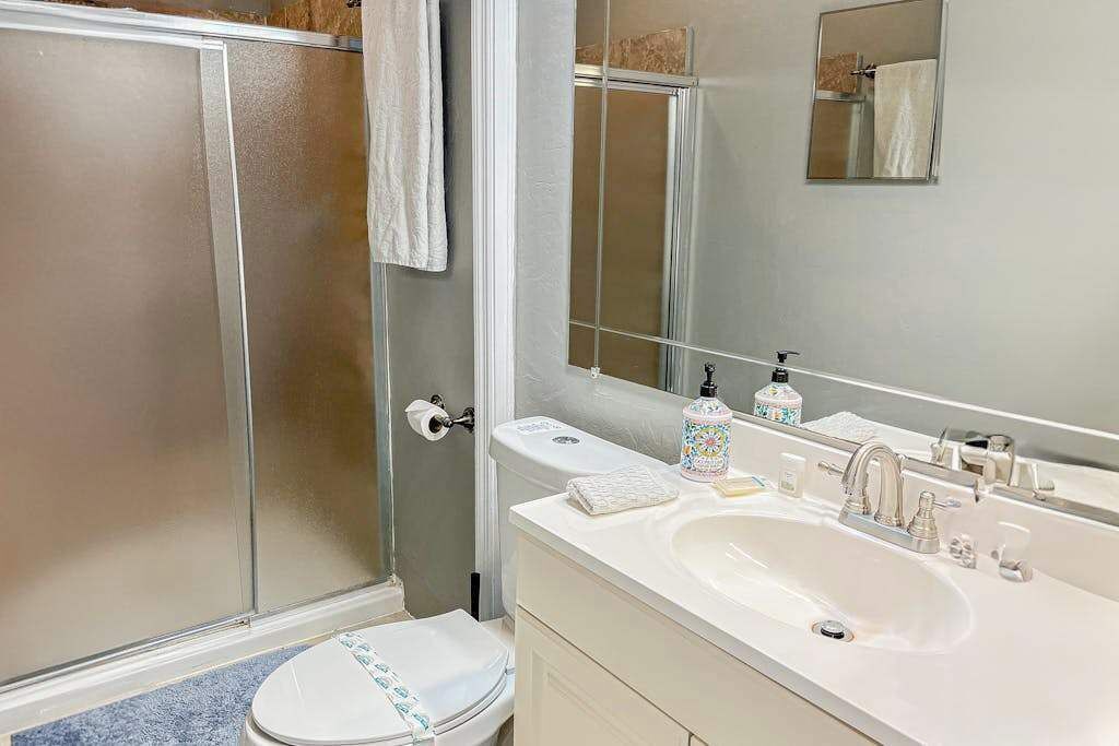 Photo of Bathroom in Yacht Club