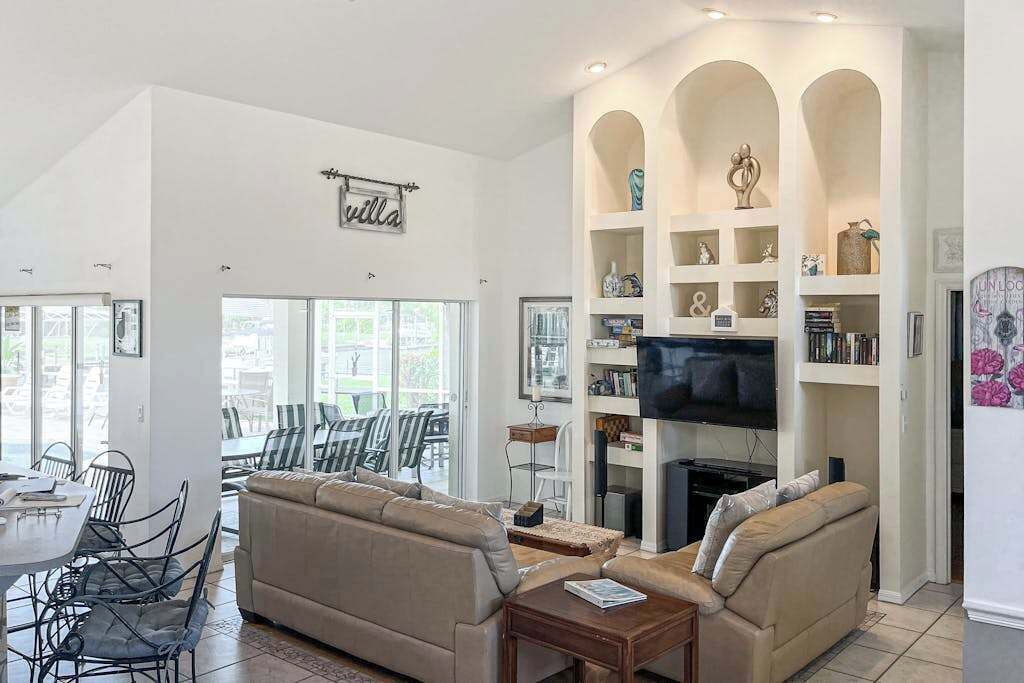 Photo of Livingroom in Yacht Club