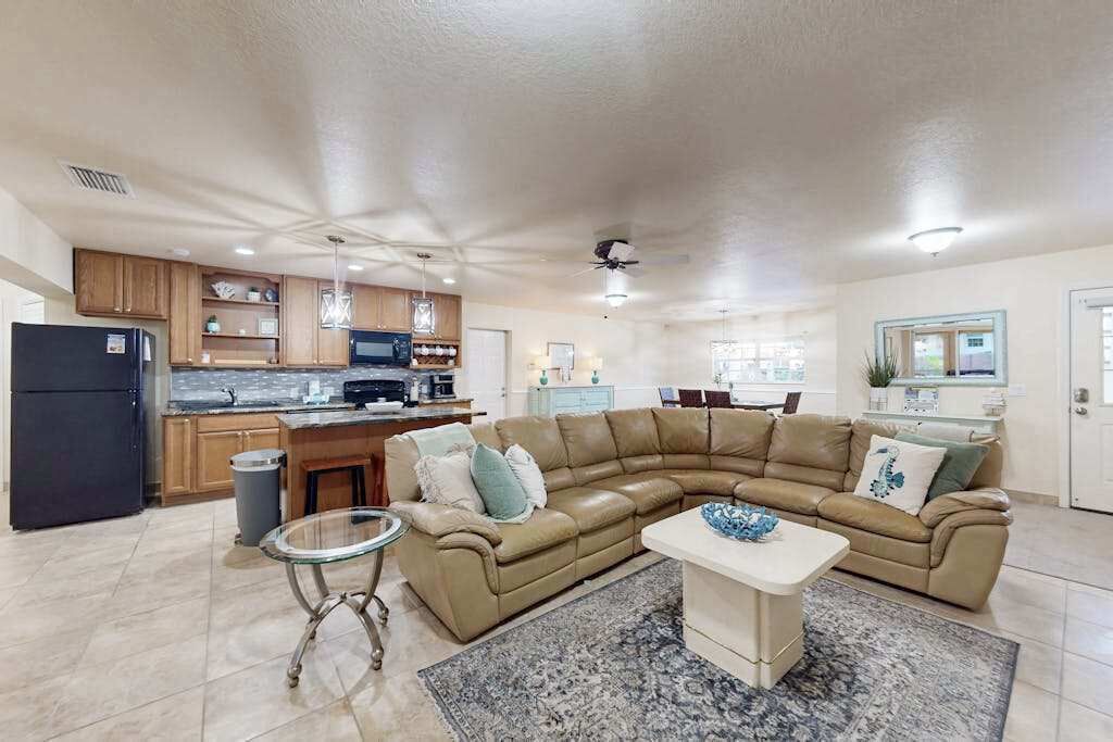 Photo of Livingroom in Englewood