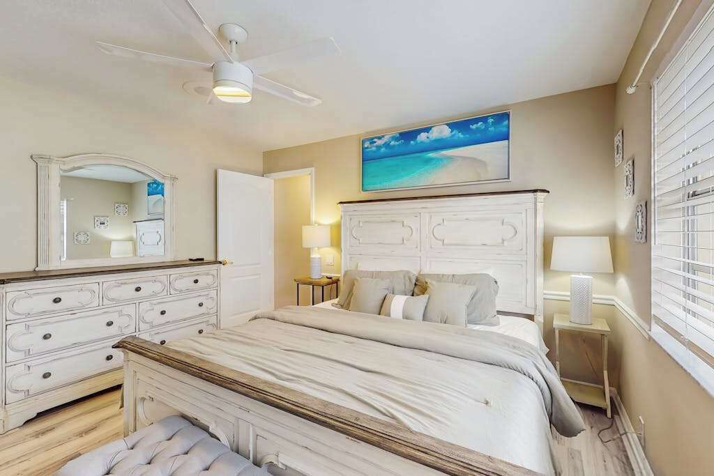 Photo of Bedroom in Burnt Store Isles