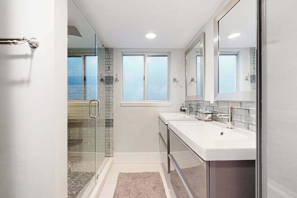 Photo of Bathroom in Isles of Capri
