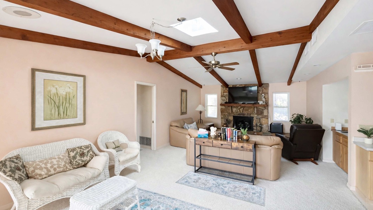 Photo of Livingroom in Sorrento Shores