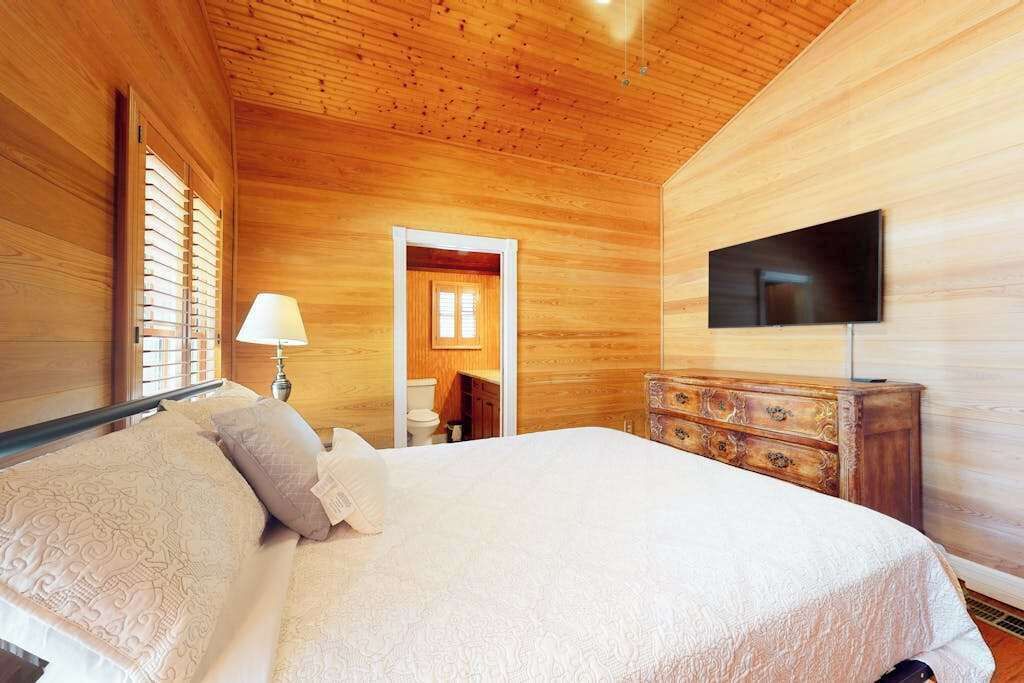 Photo of Bedroom in Bonita Springs