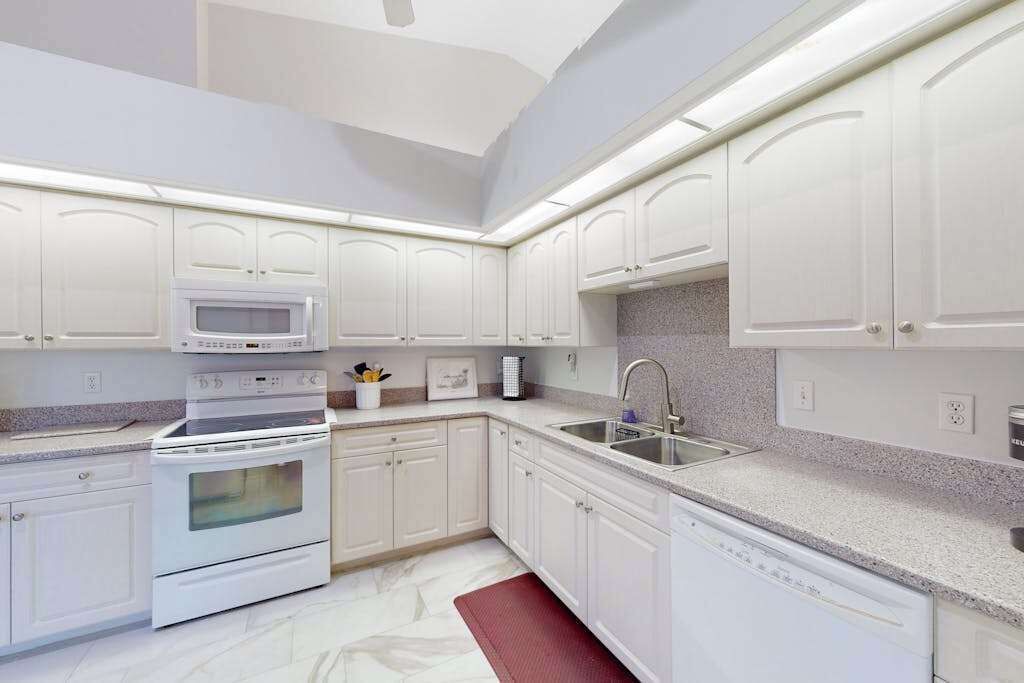 Photo of Kitchen in Crown Pointe