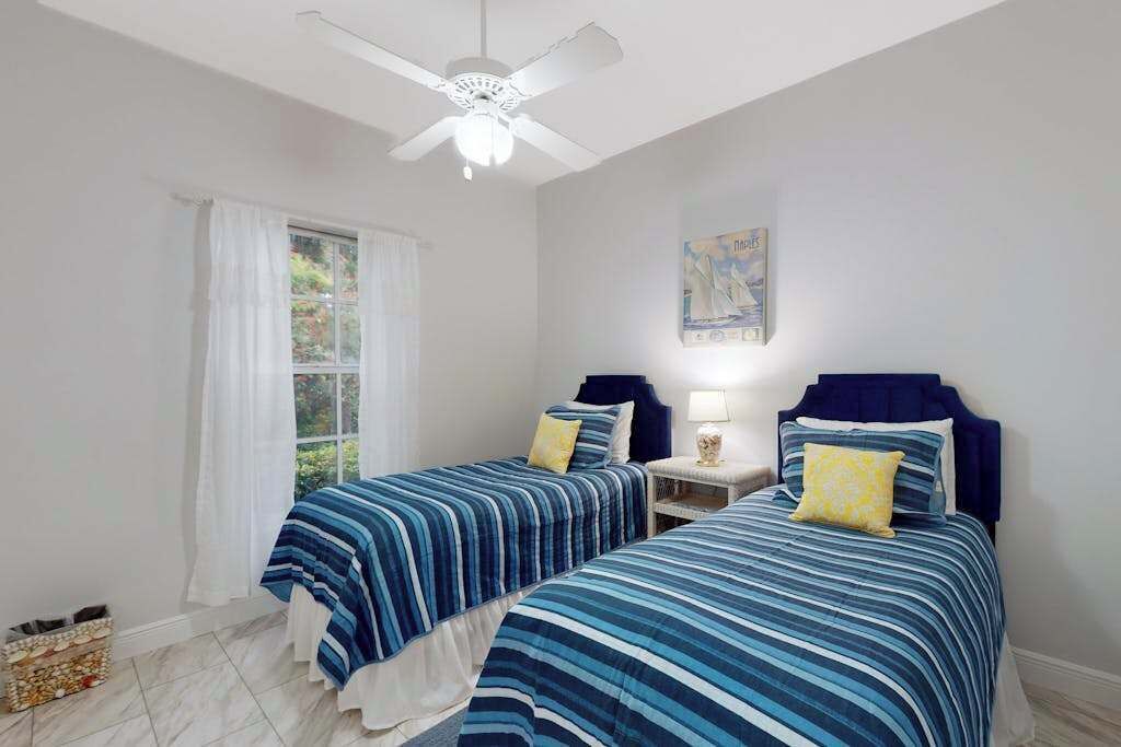 Photo of Bedroom in Crown Pointe