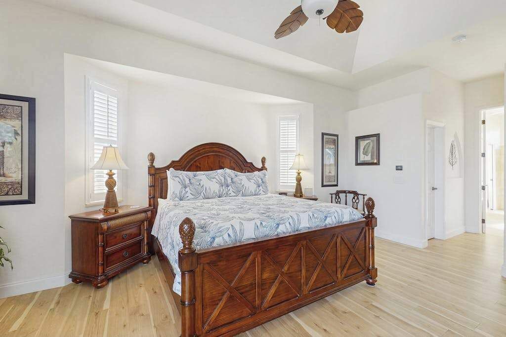 Photo of Bedroom in South Gulf Cove