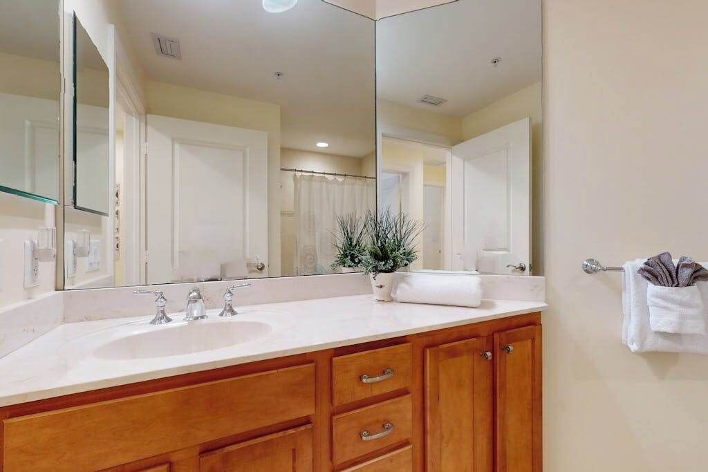 Photo of Bathroom in Cape Harbour
