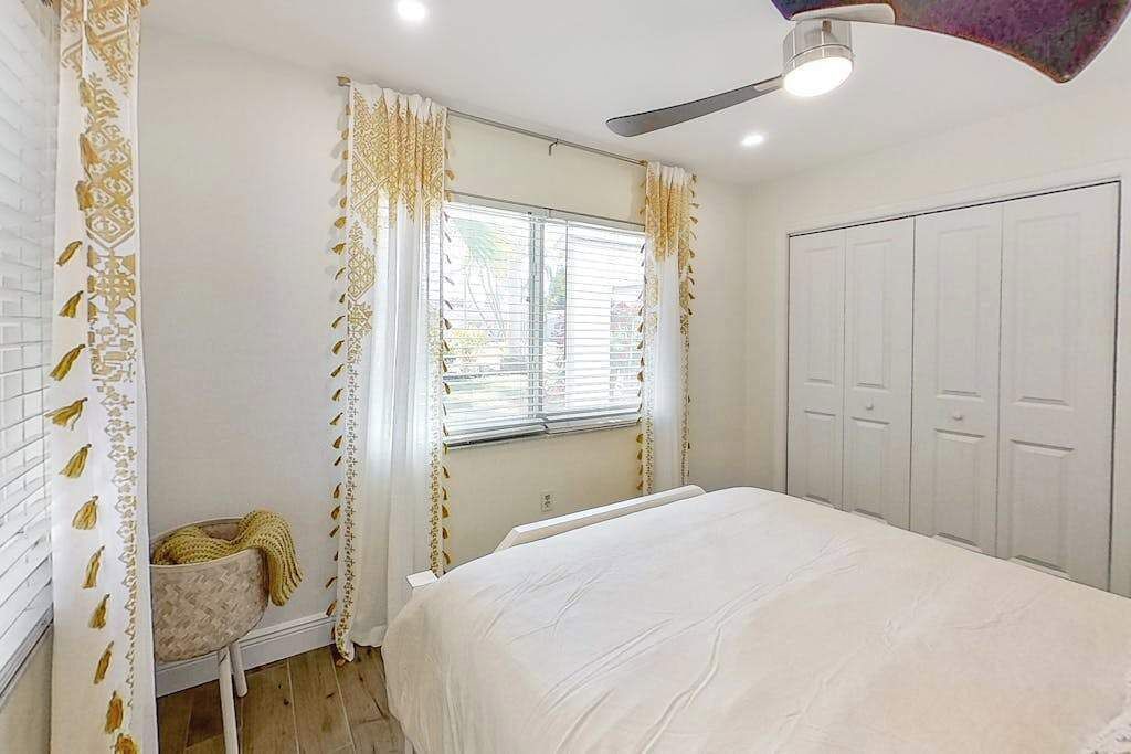 Photo of Bedroom in Central Naples