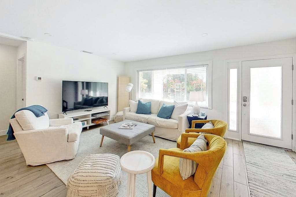 Photo of Livingroom in Central Naples