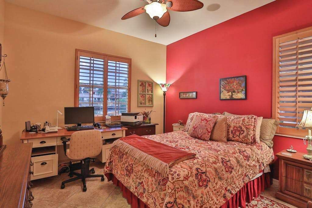 Photo of Bedroom in Naples