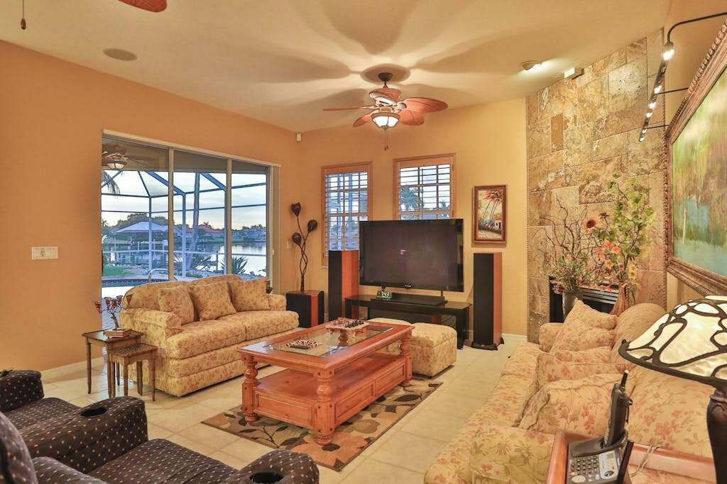 Photo of Livingroom in Naples