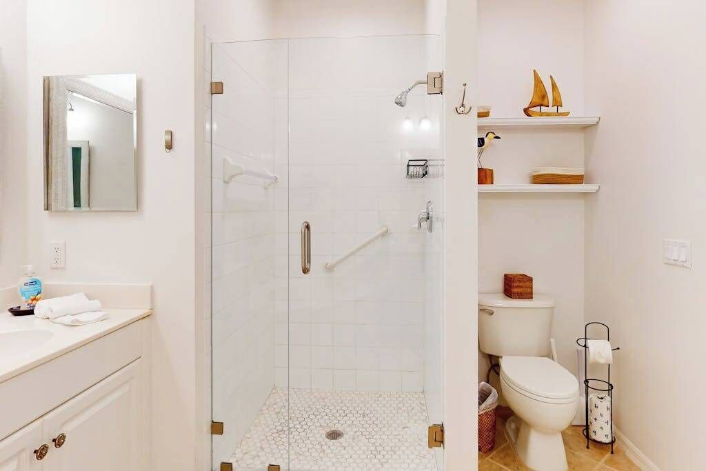 Photo of Bathroom in Naples