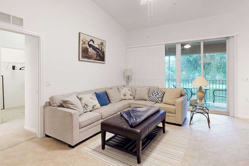 Photo of Livingroom in Naples