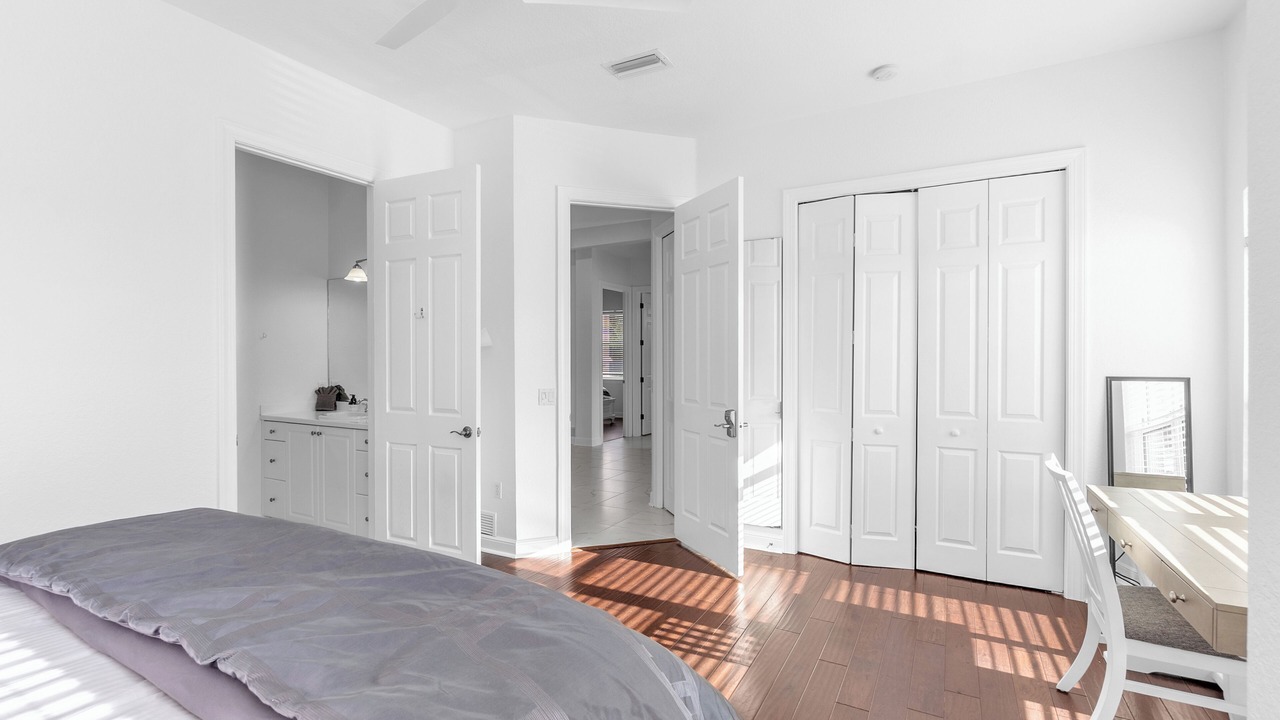 Photo of Bedroom in Trailer Estates