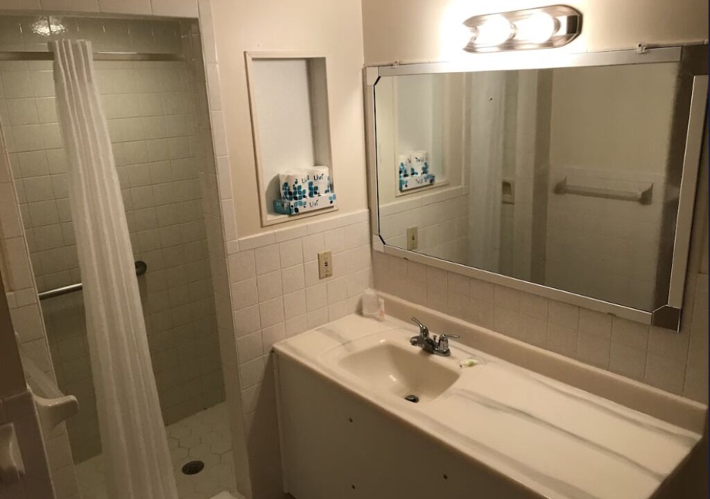 Photo of Bathroom in Little Torch Key