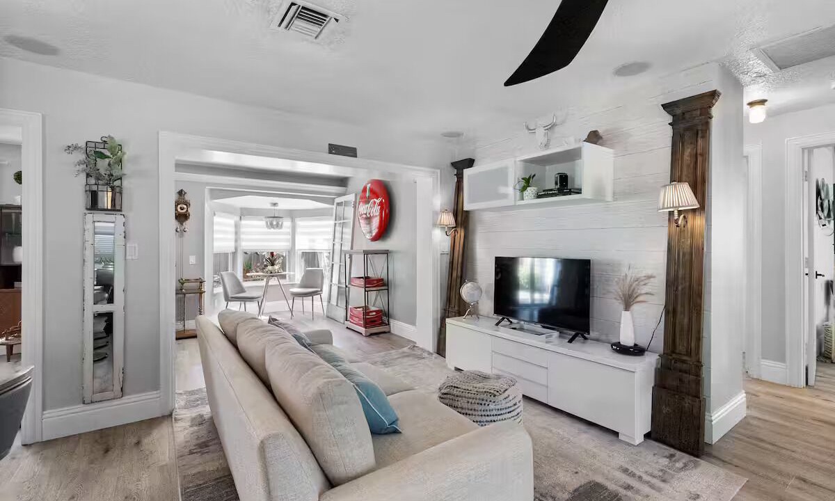 Photo of Livingroom in Riverside