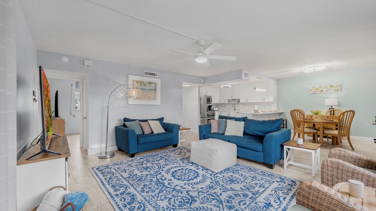 Photo of Livingroom in Caloosahatchee