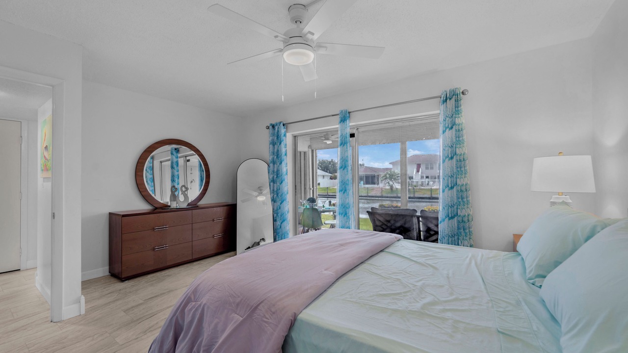 Photo of Bedroom in Caloosahatchee