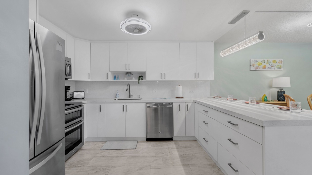 Photo of Kitchen in Caloosahatchee