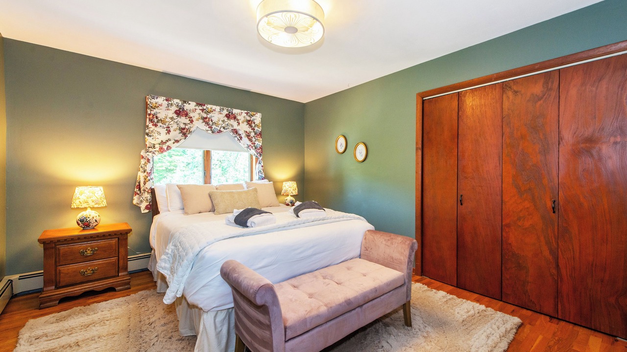Photo of Bedroom in Newton