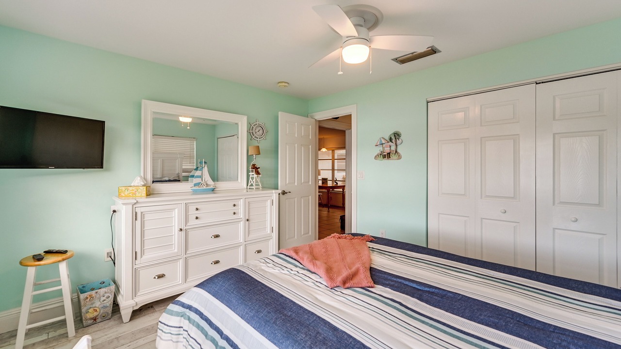 Photo of Bedroom in Isles of Capri