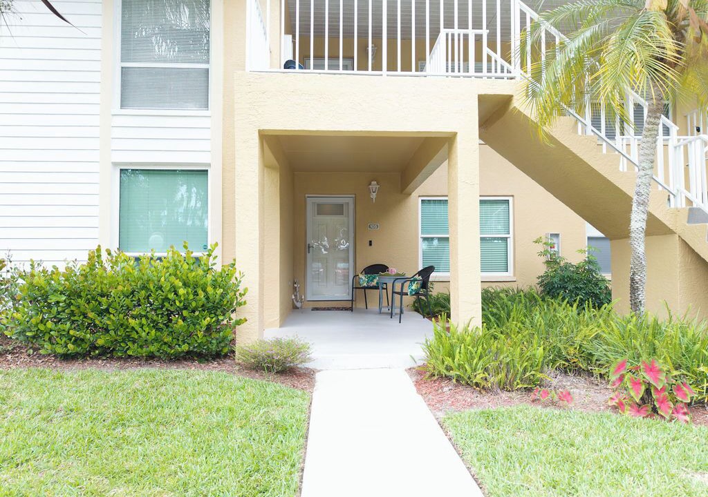 Photo of Outdoor in Imperial Golf Estates