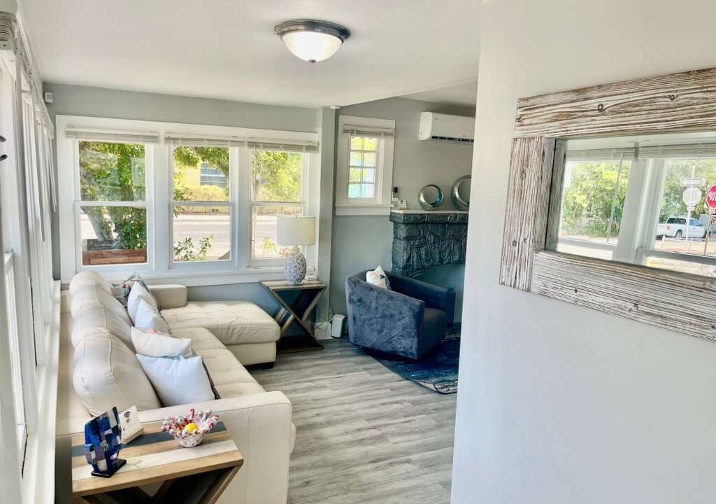 Photo of Livingroom in Lake Worth