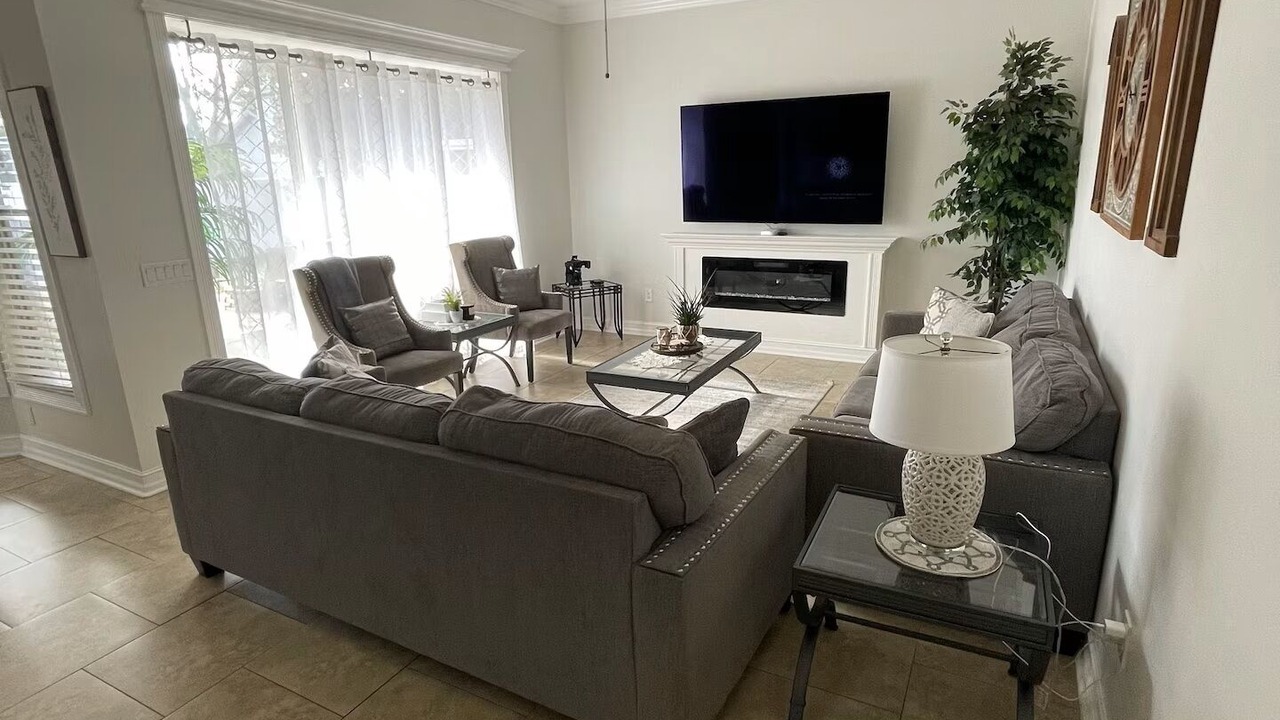 Photo of Livingroom in County Line Coalition
