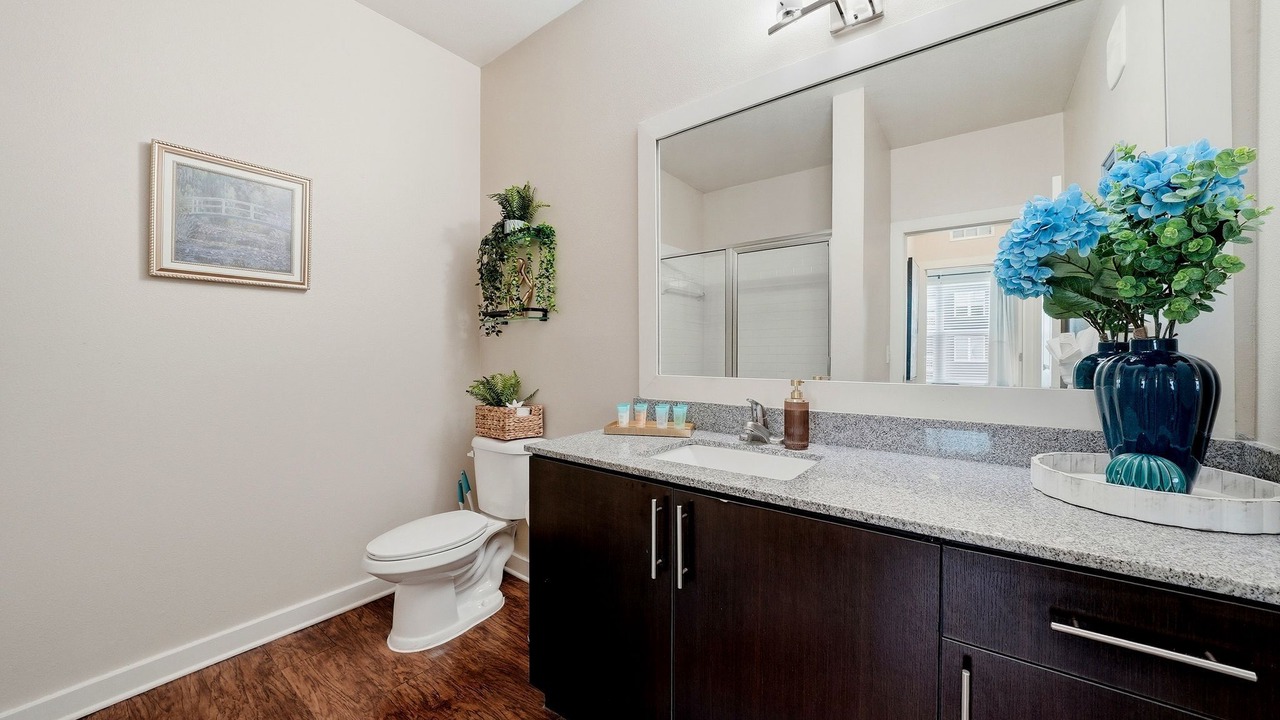 Photo of Bathroom in Courier City - Oscawana