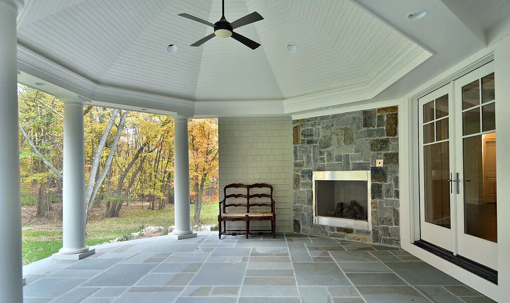 Photo of Patio Balcony in Old Tappan