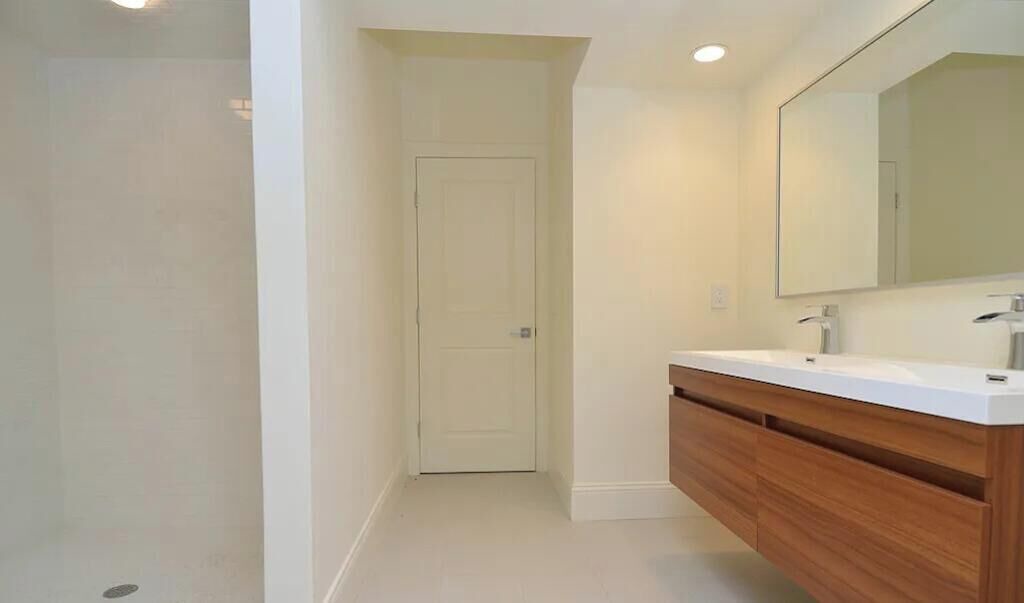 Photo of Bathroom in Old Tappan