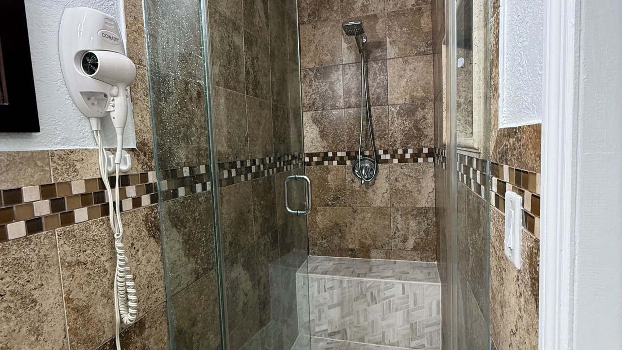 Photo of Bathroom in Boulevard Heights