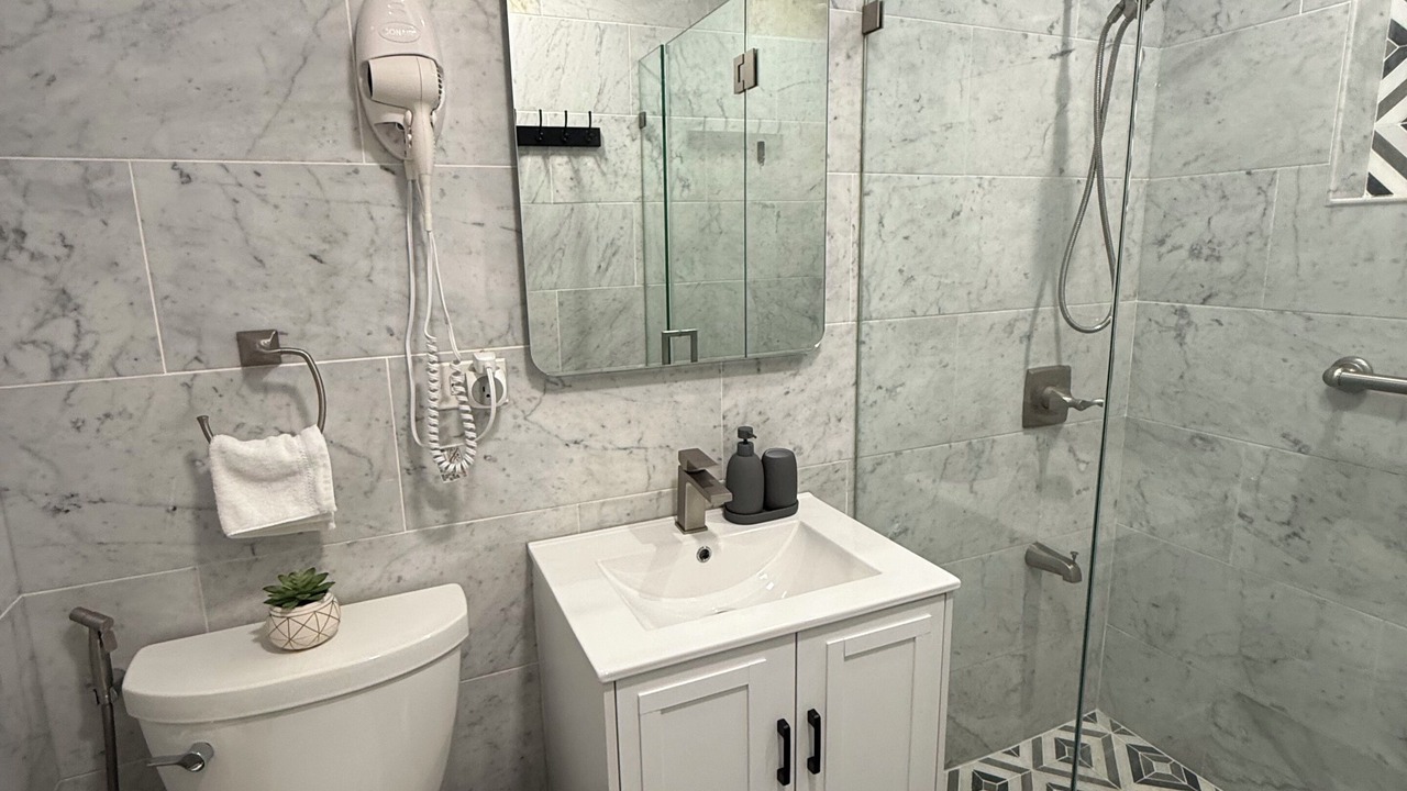 Photo of Bathroom in Boulevard Heights