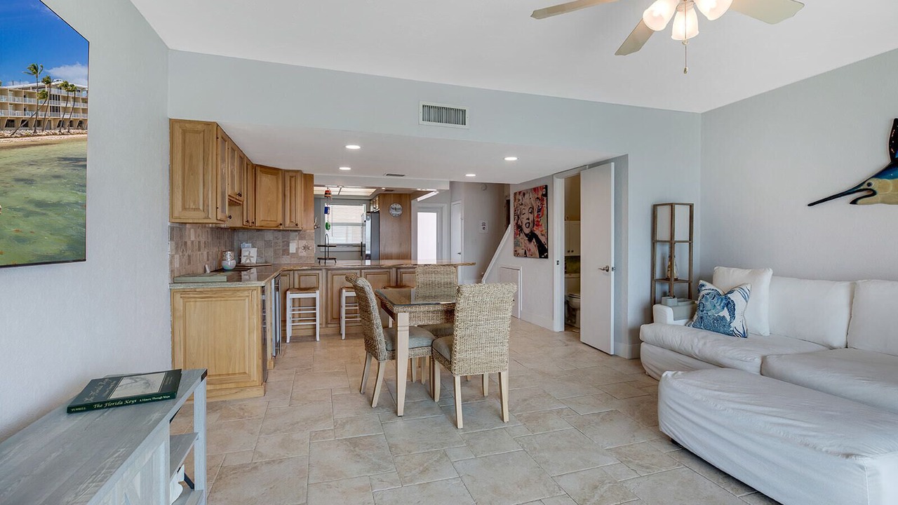 Photo of Livingroom in Layton