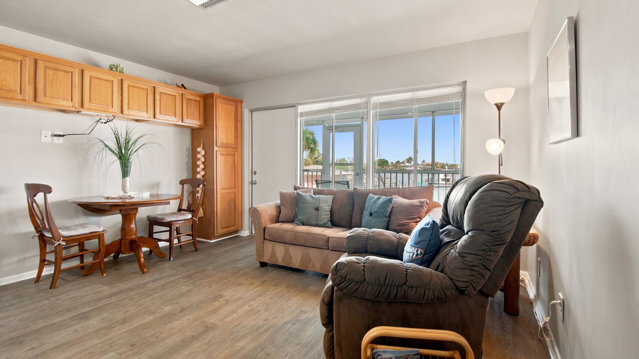 Photo of Livingroom in Isles of Capri